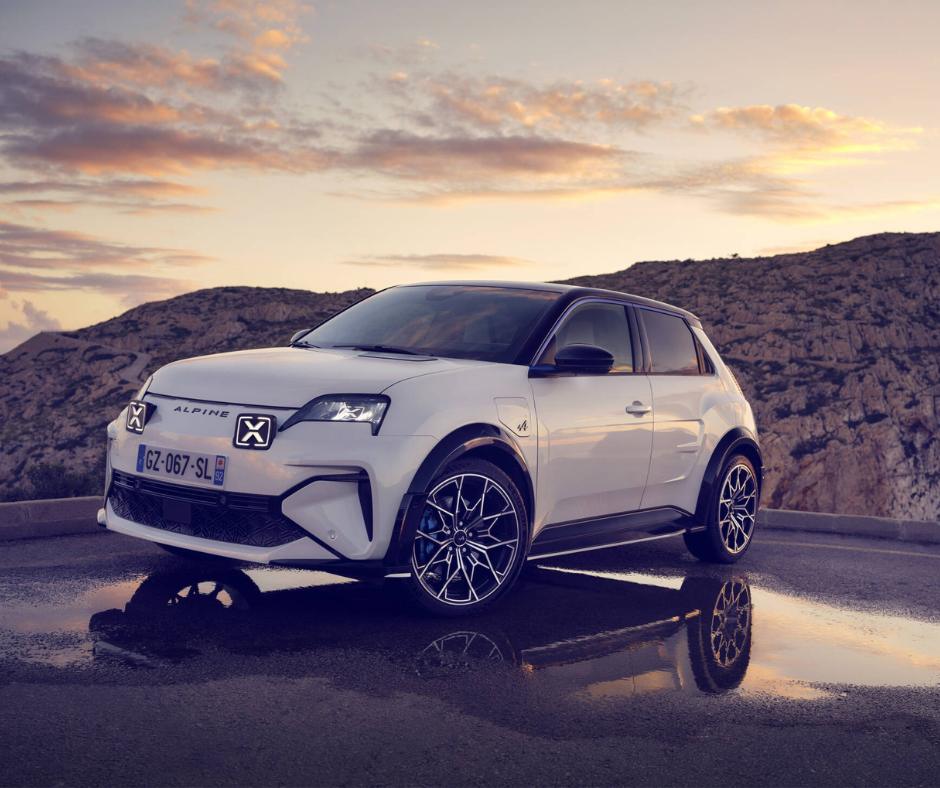 TΑ RENAULT 5 E-TECH ELECTRIC & ALPINE A290 ΦΙΝΑΛΙΣΤ ΓΙΑ ΤΟΝ ΤΙΤΛΟ ΤΟΥ ‘CAR OF THE YEAR 2025’