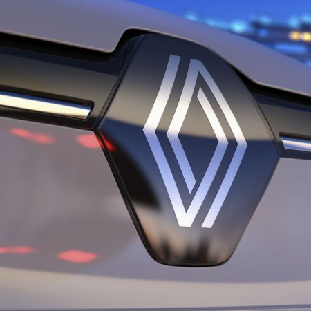 2021 - New Renault Mgane E-TECH Electric - Urban (7)_low